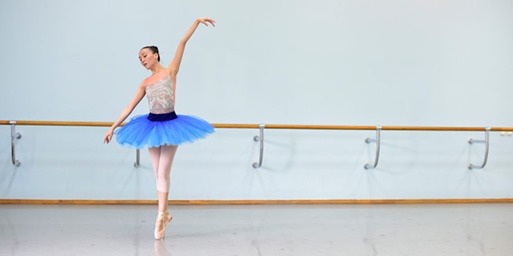 Как тренируются балерины театра оперы и балета имени Абая?