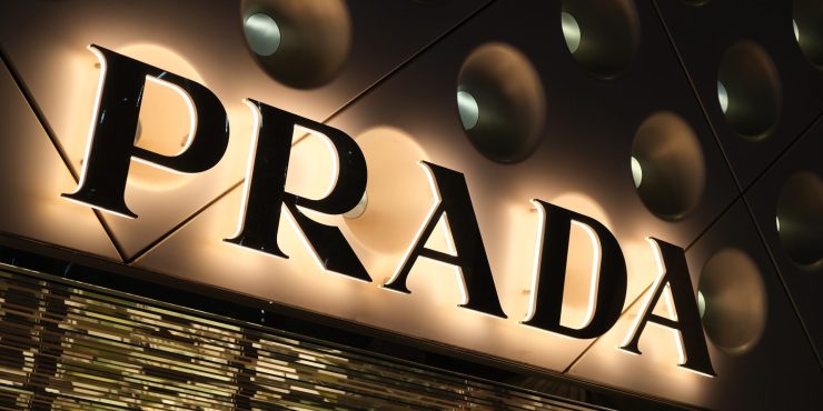 Тепло ли тебе, девица? Как прошел круизный показ Prada