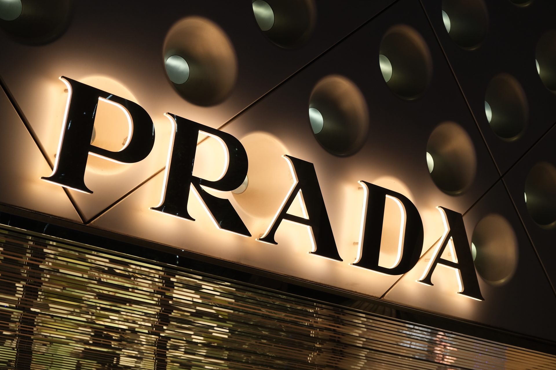 Тепло ли тебе, девица? Как прошел круизный показ Prada