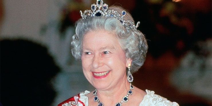 Какие тайны скрывают украшения королевской семьи