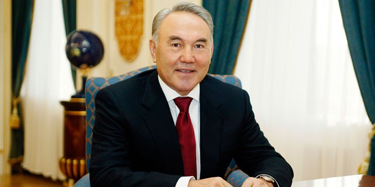Нурсултан Назарбаев больше не президент Казахстана