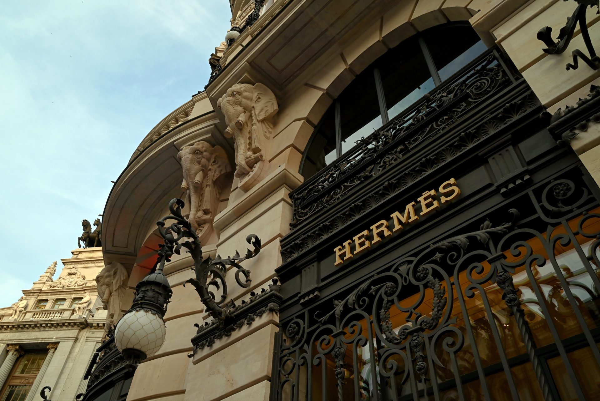 Прикоснуться к истории. О чем расскажут подкасты Hermès