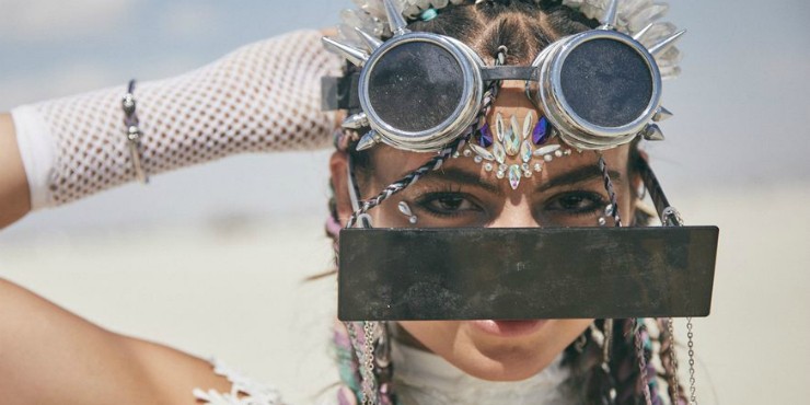 С другой планеты: самые безумные образы с фестиваля Burning Man 2019