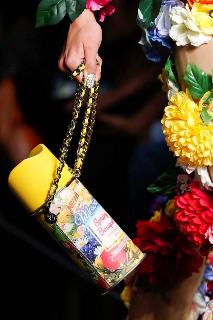 Женские сумки: самые красивые, но бесполезные модели