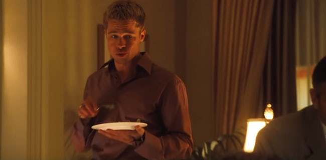 Брэд Питт: 20 моментов из кинофильмов, в которых актер что-то ест
