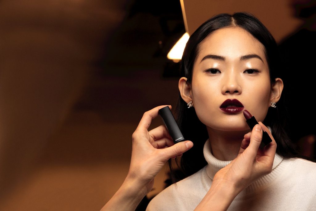 Как повторить макияж с показа Chanel Métiers d’Art 2019/2020