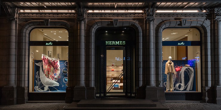 Ремесло инноваций: алматинский бутик Hermès обновил витрины