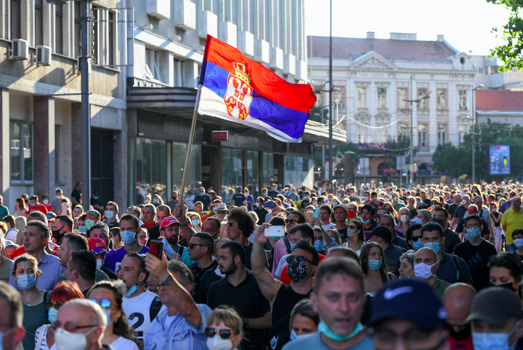 в Сербии начало расти число инфицированных