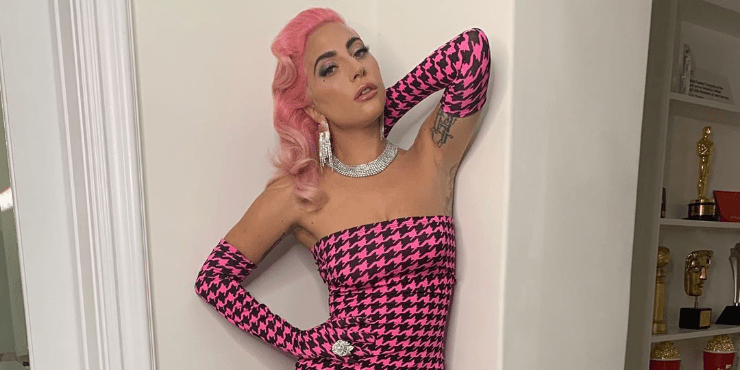 Леди Гага стала лицом нового аромата Valentino  Beauty