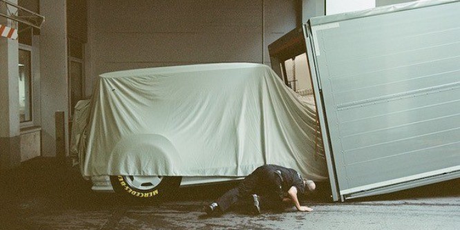 Креативный директор мужской линии Louis Vuitton превратил Geländewagen в гоночную машину