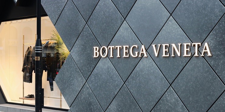 Бренд Bottega Veneta исчез из соцсетей. Бунт или взлом?