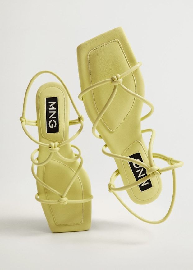 Весенне-летние тренды на обувь: модные новинки от брендов