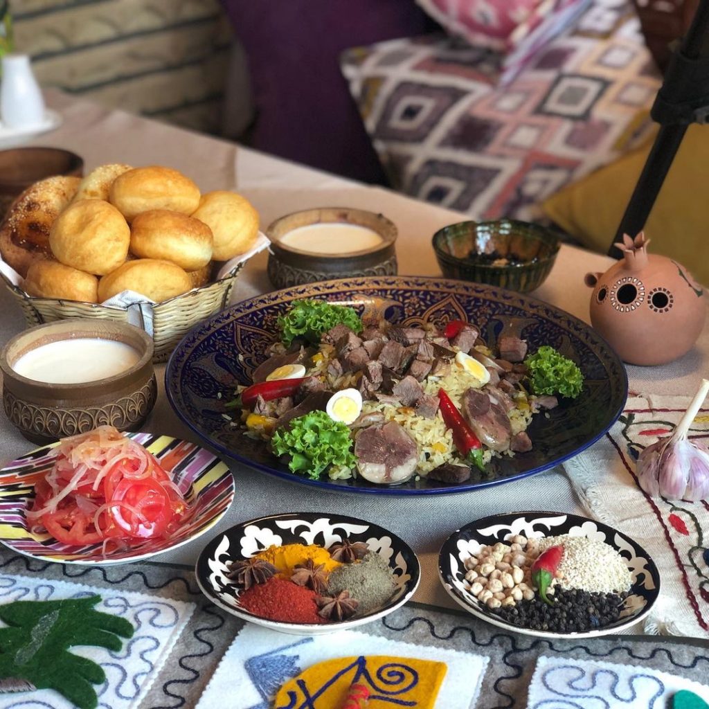 Кулинарный Рамадан: лучшие заведения Алматы с ифтар-меню