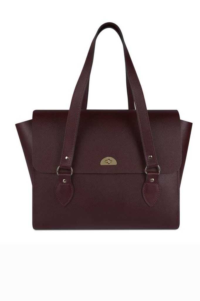 Бизнес-леди: Самые стильные сумки для офиса, в которые влезет все