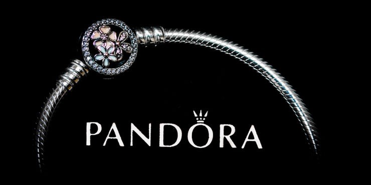 Ювелирный бренд Pandora откажется от натуральных бриллиантов