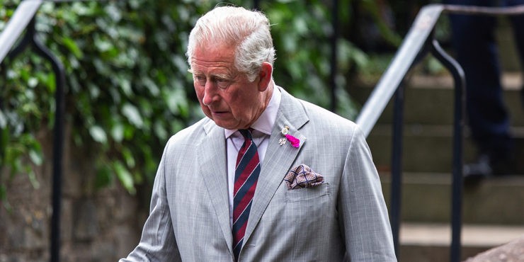 Несносный дед: Принц Чарльз лишит своего внука королевского титула