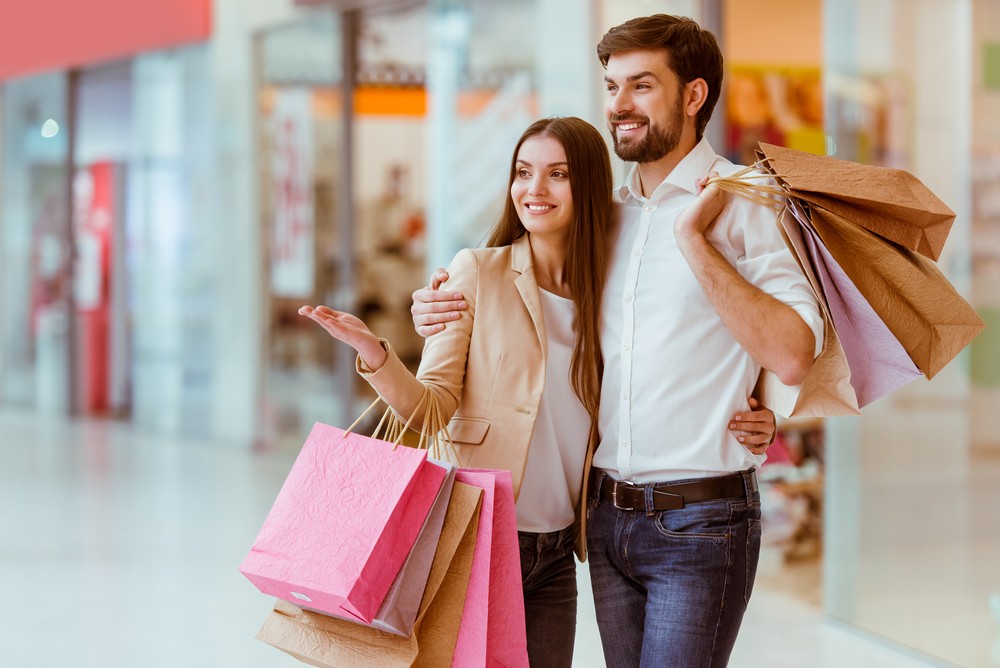 10 гендерных отличий при шопинге: мужчины покупают - женщины охотятся