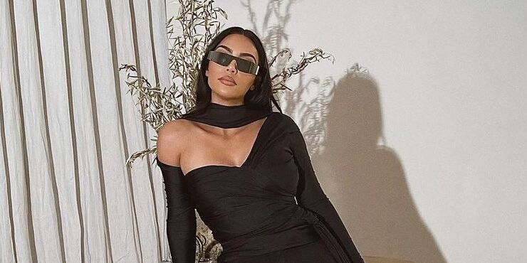 Именинница Ким Кардашьян и ее «fashion-дружба» с Balenciaga