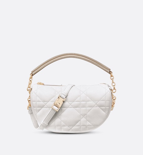 Отправляясь на отдых, захватите с собой эту новую сумку Dior