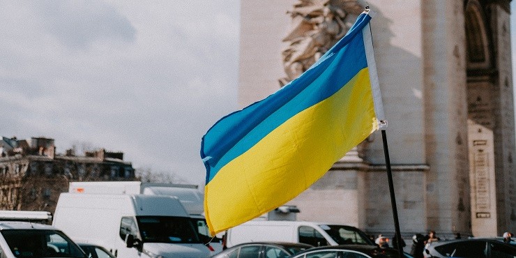 Как казахстанцы могут помочь украинцам: сбор средств, благотворительные концерты и полезные ссылки