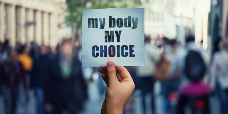 В США хотят ввести запрет на аборты: как Голливуд бастует против опасного закона?