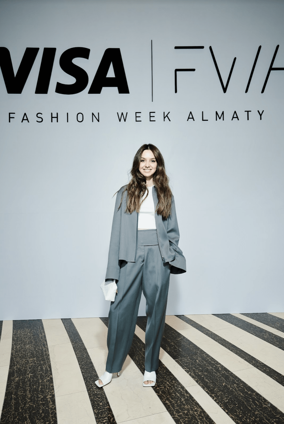 Завершение юбилейного сезона: гости второго дня Visa Fashion Week Almaty