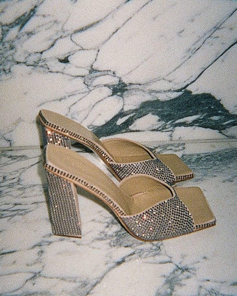 Идеальная обувь для летней вечеринки в новой капсуле Giaborghini и Роузи Хантингтон-Уайтли