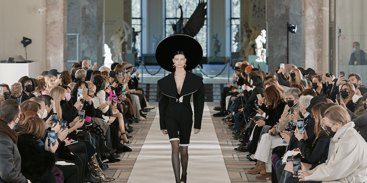 Неделя высокой моды в Париже: расписание показов осень-зима 2022