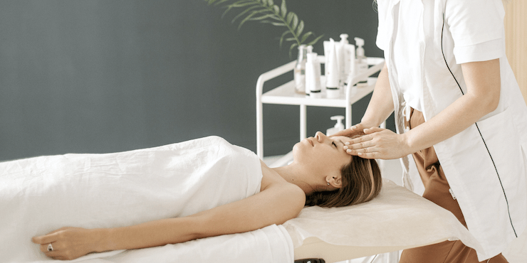 Лимфодренажный массаж: все, что вам нужно знать об этой процедуре