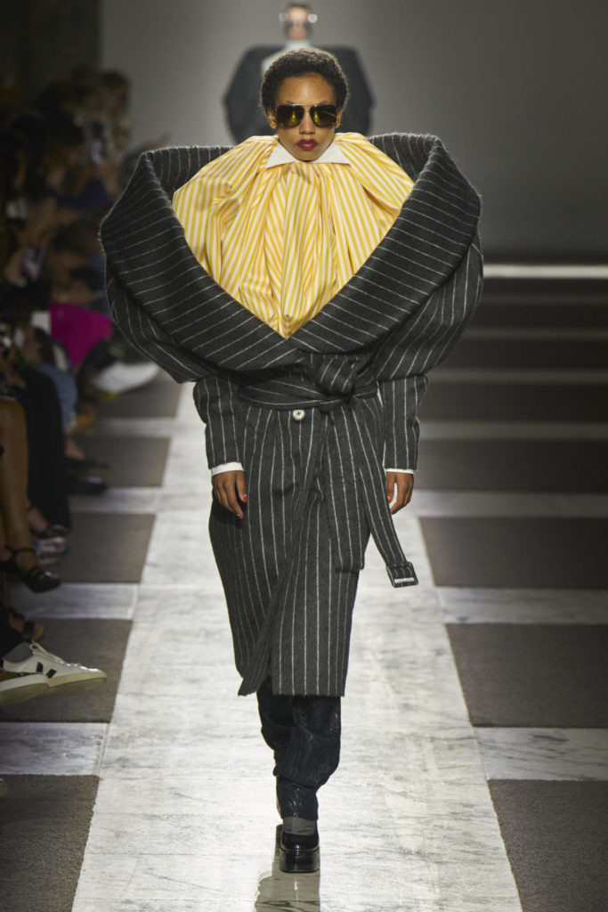 Неделя Высокой моды в Париже: Ким Кардашьян на подиуме Balenciaga и "беременные" корсеты Jean Paul Gaultier