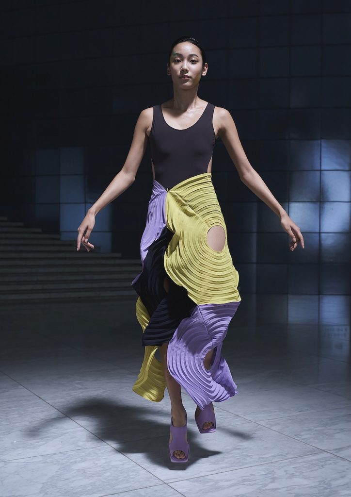 Иссэй Миякэ - дизайнер, показавший миру японскую моду нового уровня