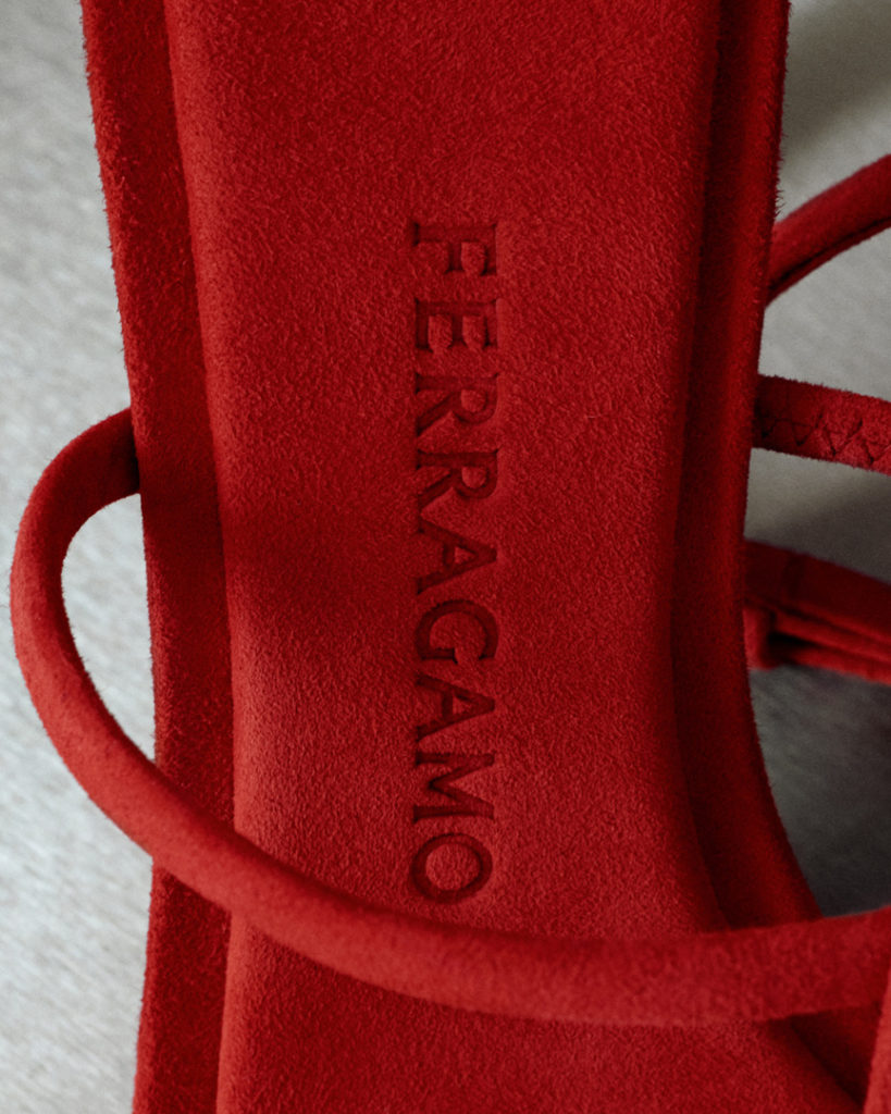 логотип Ferragamo