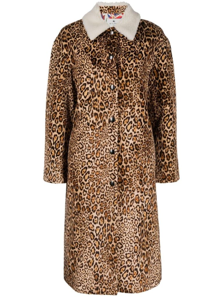 Леопардовое пальто