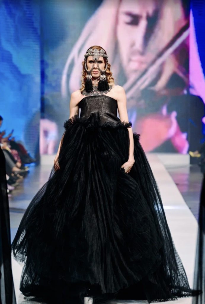 Eurasian Fashion Week: Неделя моды, объединившая дизайнеров со всего Евразийского континента