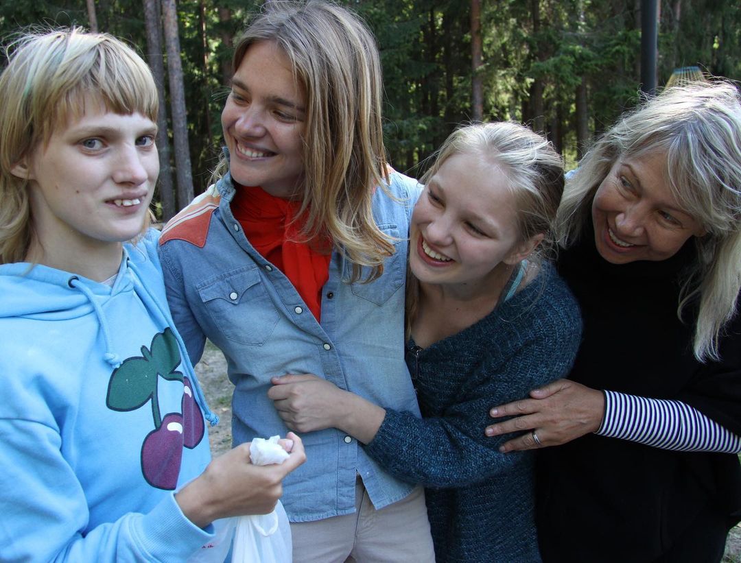Наталья Водянова нашла младшую сестру спустя 22 года. Все определил ДНК-тест