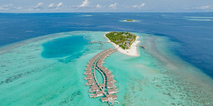 Замедлить бег и оказаться на Cora Cora Maldives