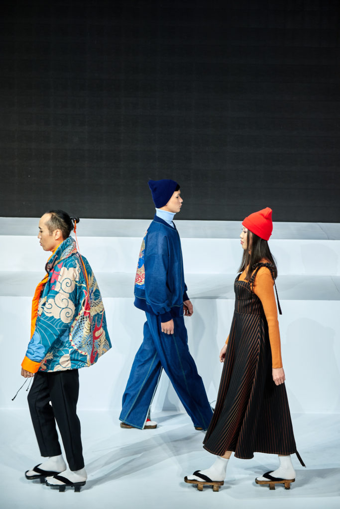 Пацифистские лозунги, этнические сюжеты и очень много денима: каким был 31-й сезон Kazakhstan Fashion Week?