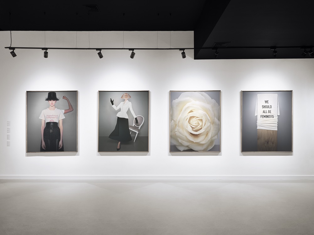 Восхищаясь Dior: эксклюзивная фотовыставка Бриджит Нидермайер в галерее Esentai