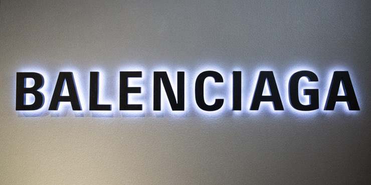 За это бренду Balenciaga пришлось извиниться публично