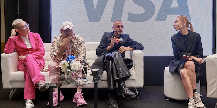 Что делает бренд Made in Kazakhstan узнаваемым на мировой арене? Этот и другие вопросы эксперты обсудили в рамках public talk VI сезона Visa Fashion Week Almaty