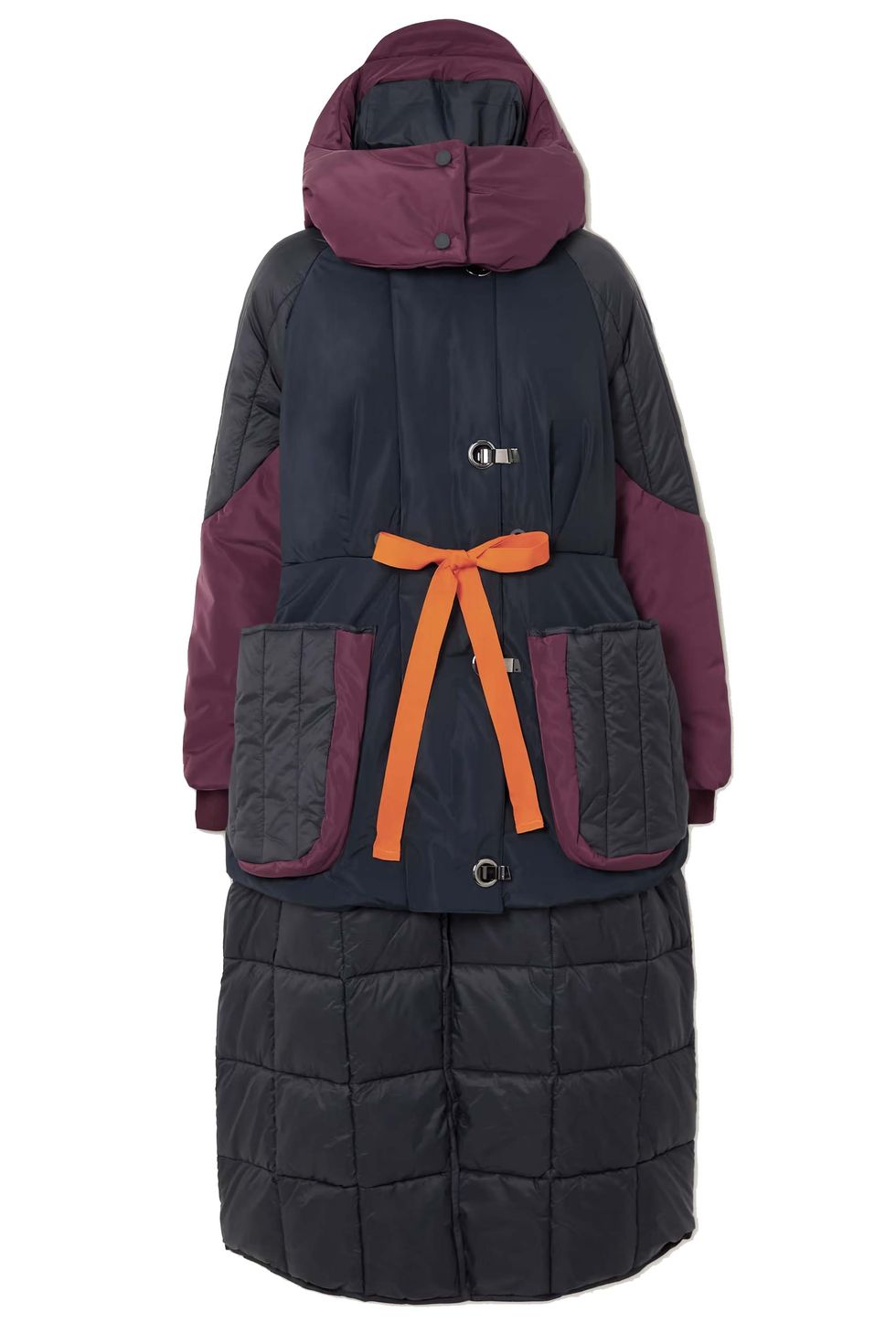 Пальто, пуховики и куртки, которые мы особо хотим видеть в своем гардеробе этой зимой