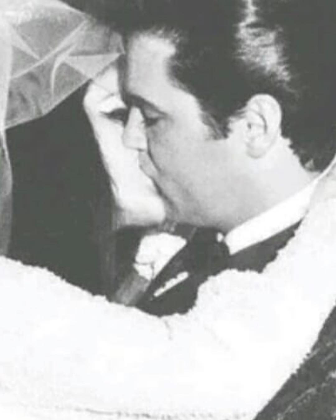 Элвис и Присцилла Пресли: история любви с трагическим концом