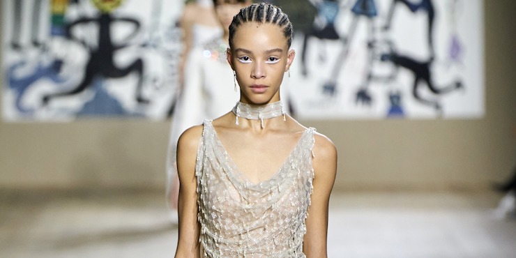Шоу Dior Haute Couture весна-лето 2023 пройдет уже сегодня. Рассказываем, где его посмотреть