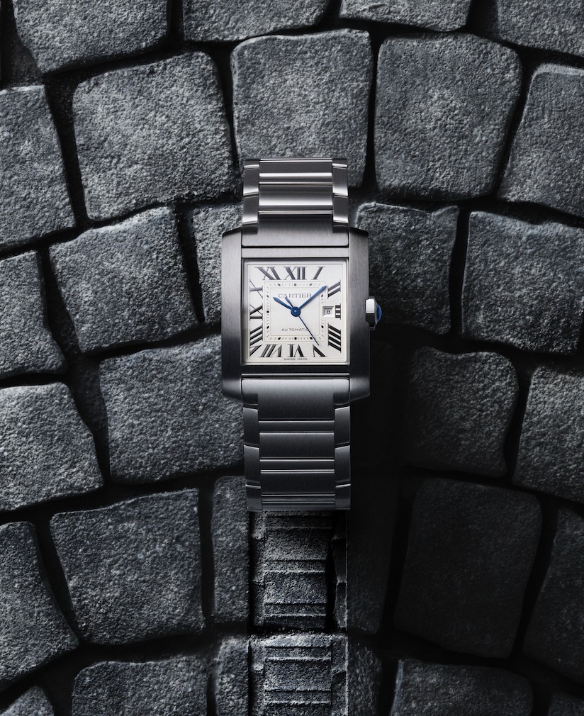 Cartier представили обновленную версию часов Tank Française