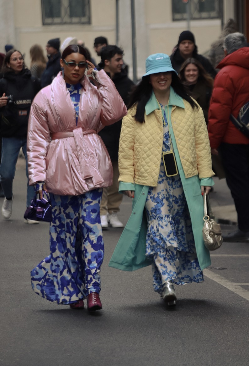Пайетки, платья-пирожные и классика: стритстайл пятого дня Недели моды в Милане