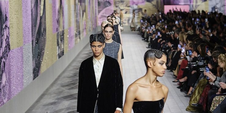 Где посмотреть показ Dior осень-зима 2023?