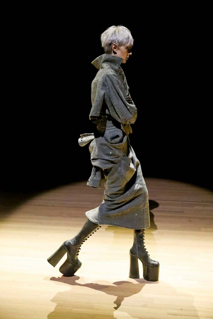Новую коллекцию Marc Jacobs посвятили королеве панка Вивьен Вествуд