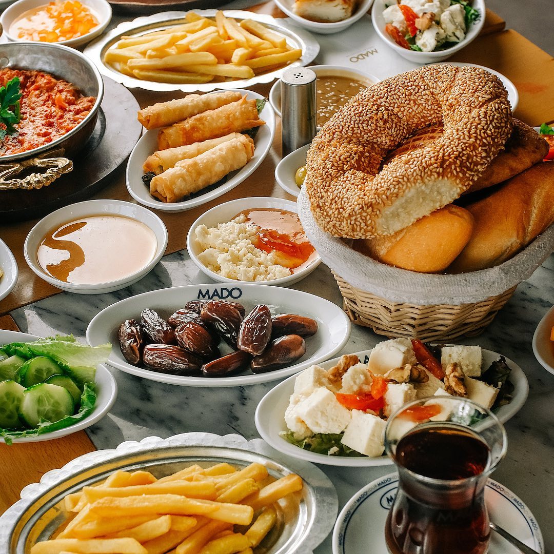 Ифтар в ресторанах Алматы и Астаны: 6 подходящих заведений