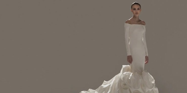 Архитектурные формы и изящные силуэты: дебютная коллекция свадебных платьев Stéphane Rolland