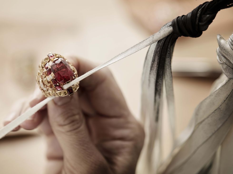 Запредельная красота: новая коллекция высокого ювелирного искусства Tweed de Chanel